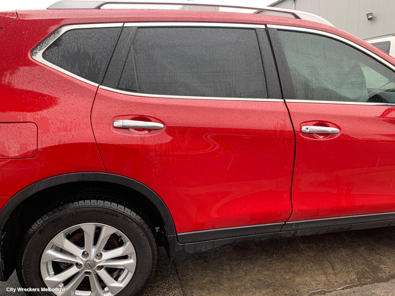 NISSAN XTRAIL ROOF RAIL