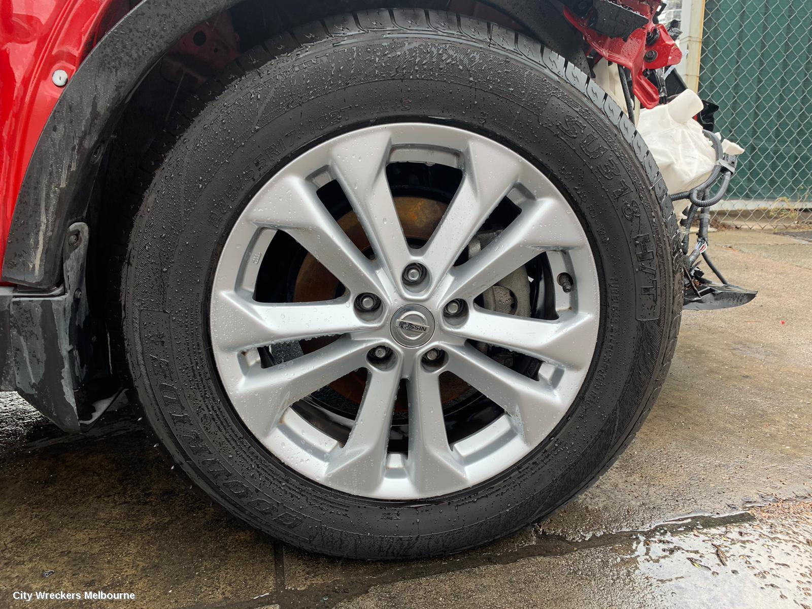 NISSAN XTRAIL ROOF RAIL