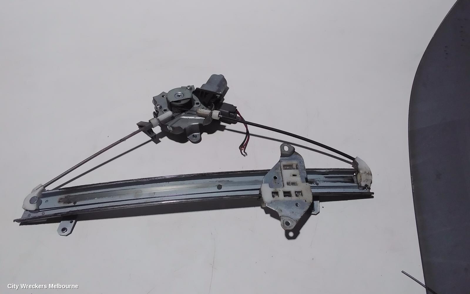 MITSUBISHI LANCER RIGHT FRONT WINDOW REG/MOTOR