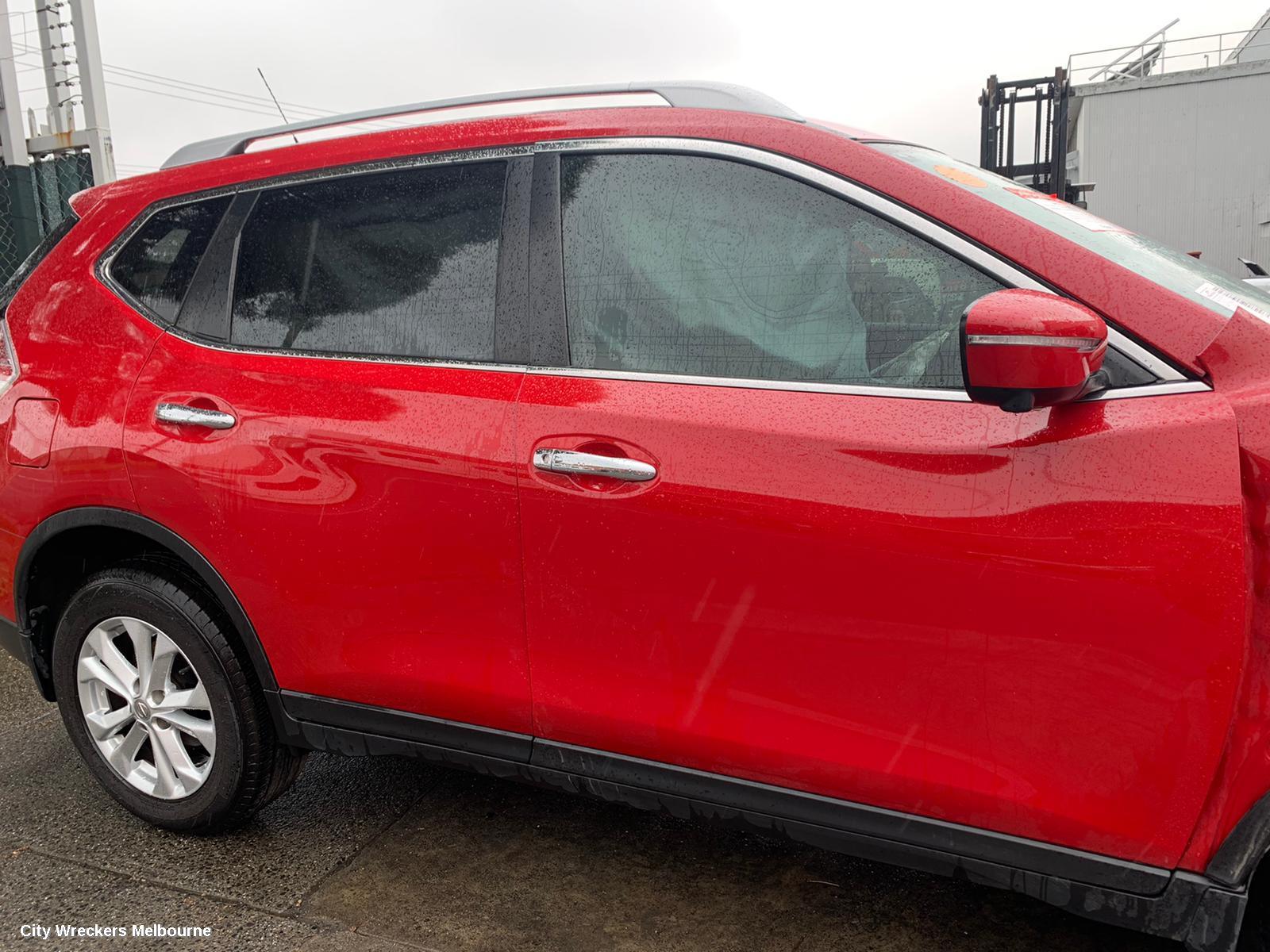 NISSAN XTRAIL ROOF RAIL