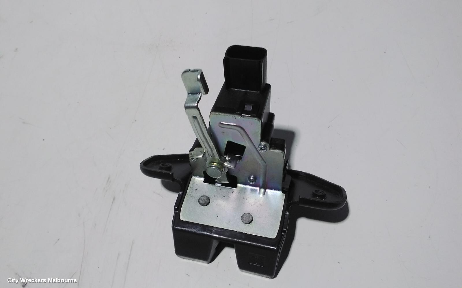 KIA RIO DOOR/BOOT/GATE LOCK, TAILGATE LOCK, YB, 12/2016 ONWARDS