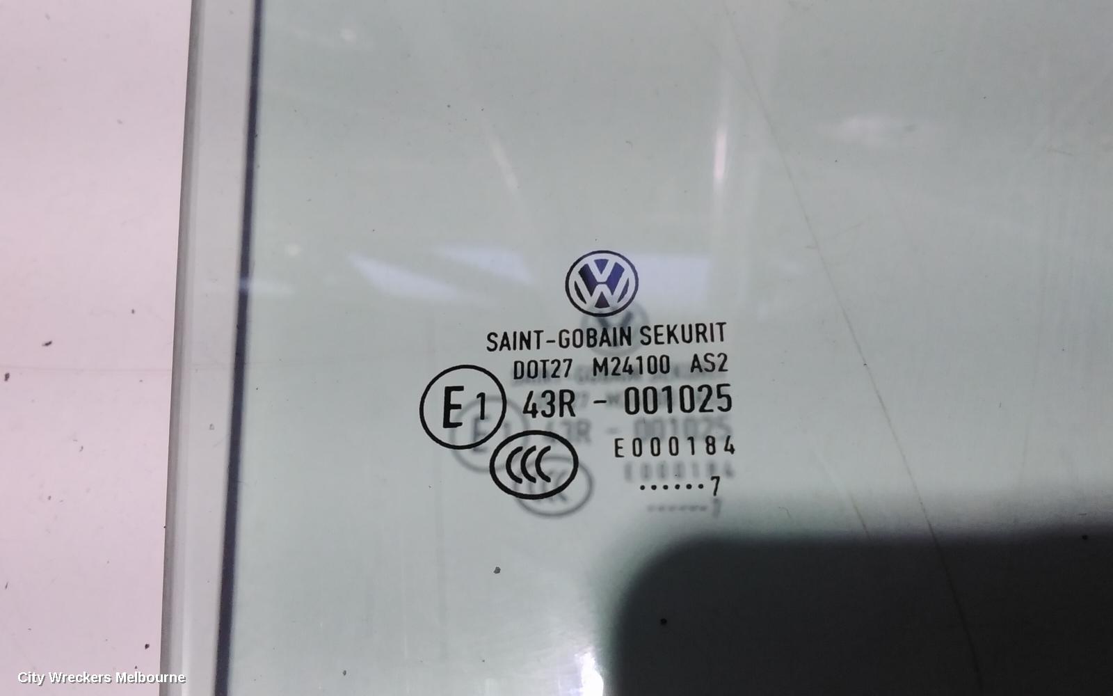VOLKSWAGEN CADDY RIGHT FRONT DOOR WINDOW, 2KN, 12/2015 - 02/2021