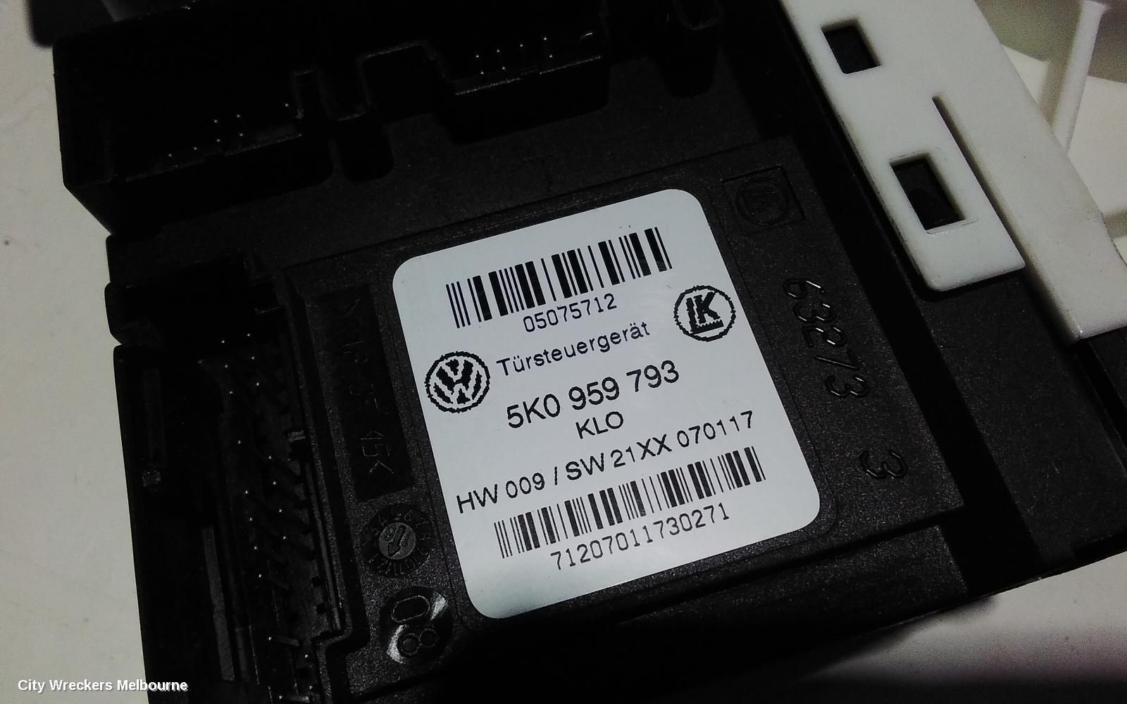 VOLKSWAGEN CADDY RIGHT FRONT WINDOW REG/MOTOR, 2KN, POWER, 12/2015 - 02/2021