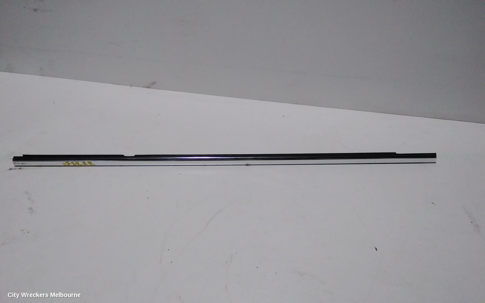 VOLKSWAGEN TIGUAN DOOR MOULD, RHR UPPER CHROME MOULD: 87491, 5NA, 06/2016 - 02/2024