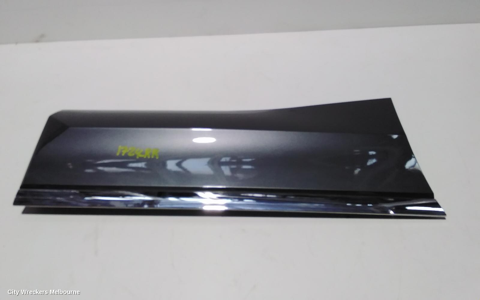 VOLKSWAGEN TIGUAN DOOR MOULD, RHR LOWER  MOULD: 87492, 5NA, 06/2016 - 02/2024