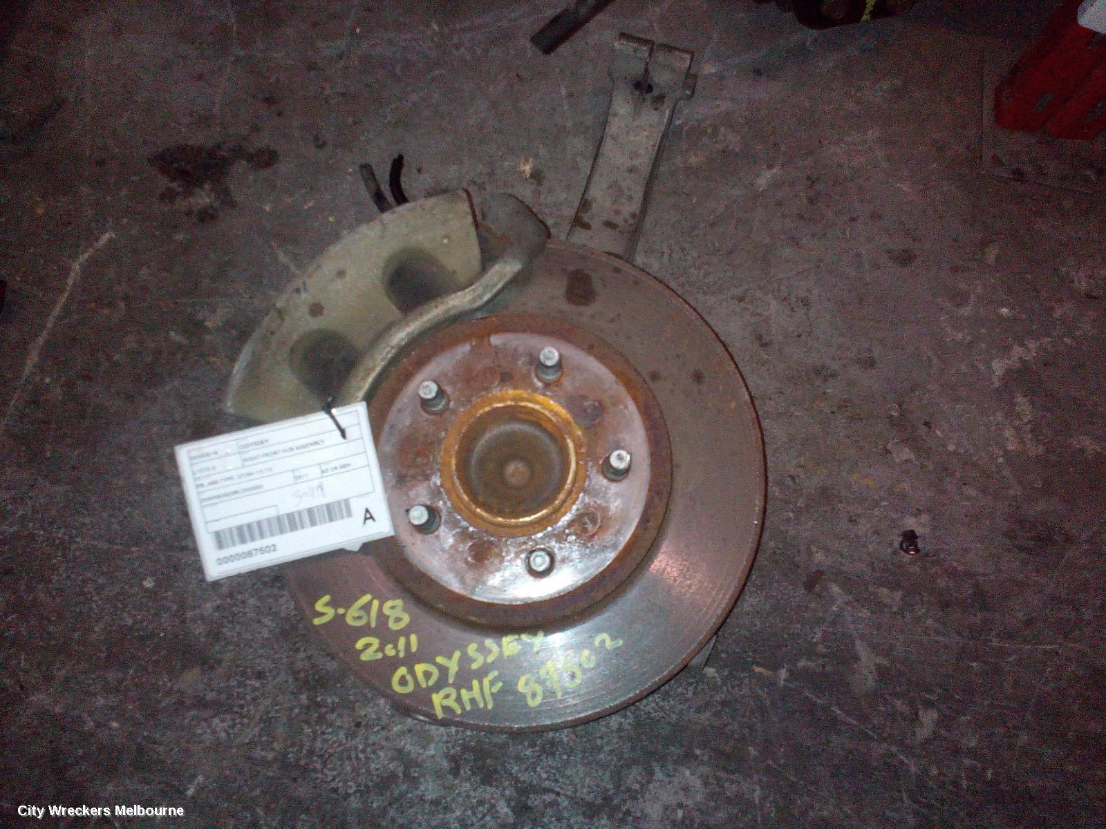 HONDA ODYSSEY RIGHT FRONT HUB ASSEMBLY, RB, ABS TYPE, 07/2004 - 12/2013