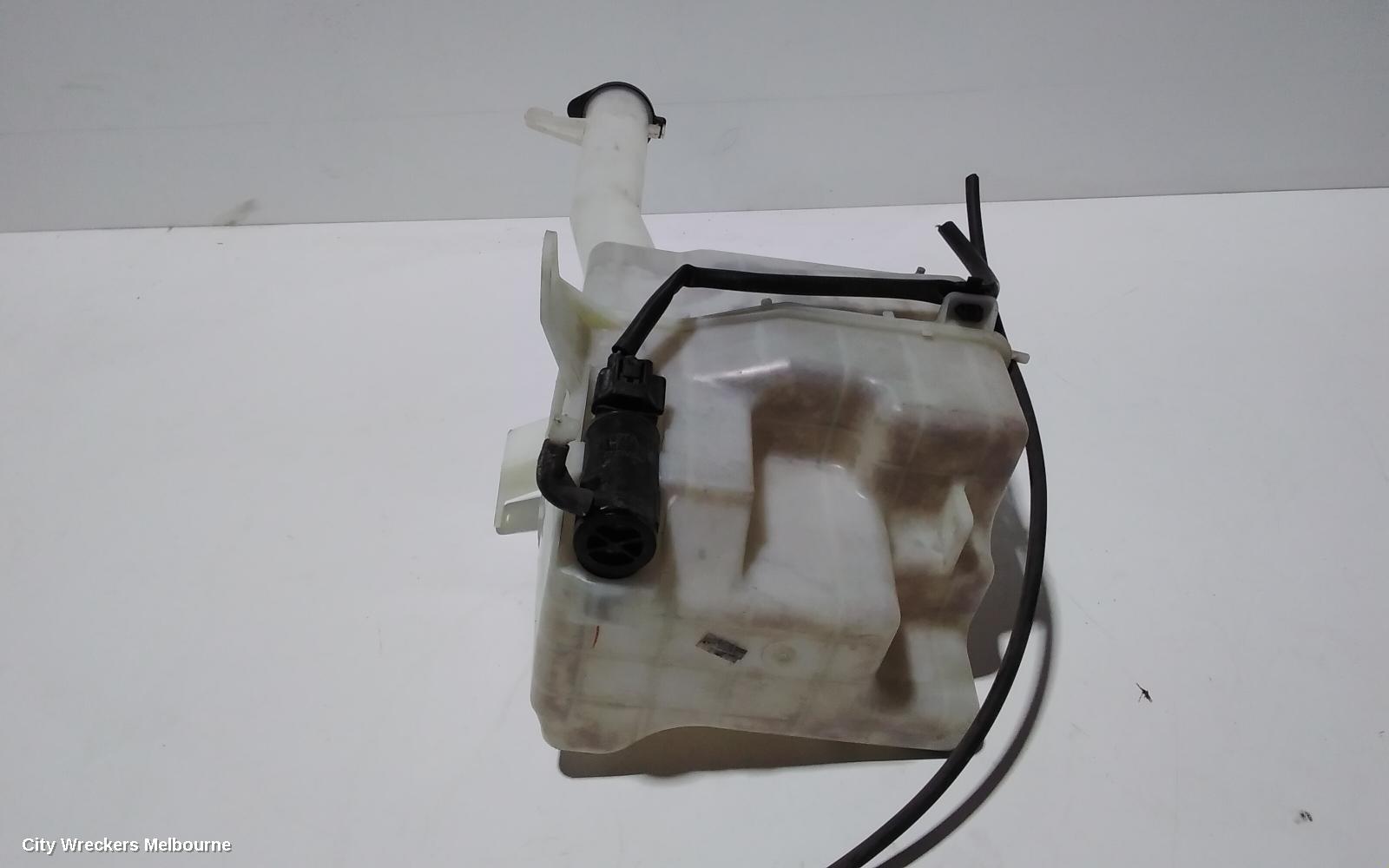 TOYOTA CAMRY WASHER BOTTLE, SK36, 08/2002 - 05/2006