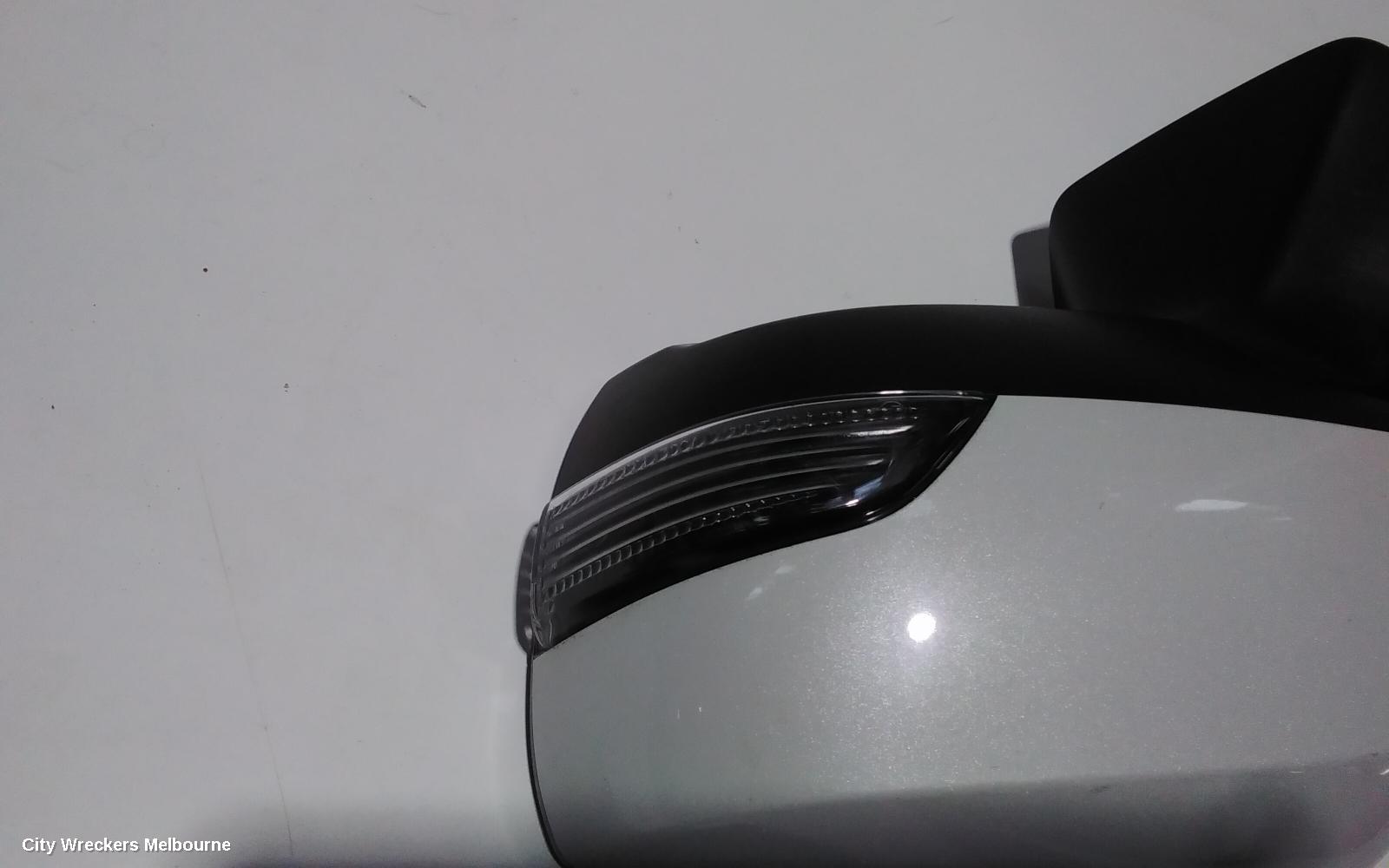 SUBARU FORESTER LEFT DOOR MIRROR, SJ, W/ FLASHER, NON HEATED, NON BLINDSPOT, (5 WIRE), 12/2012 - 08/2018