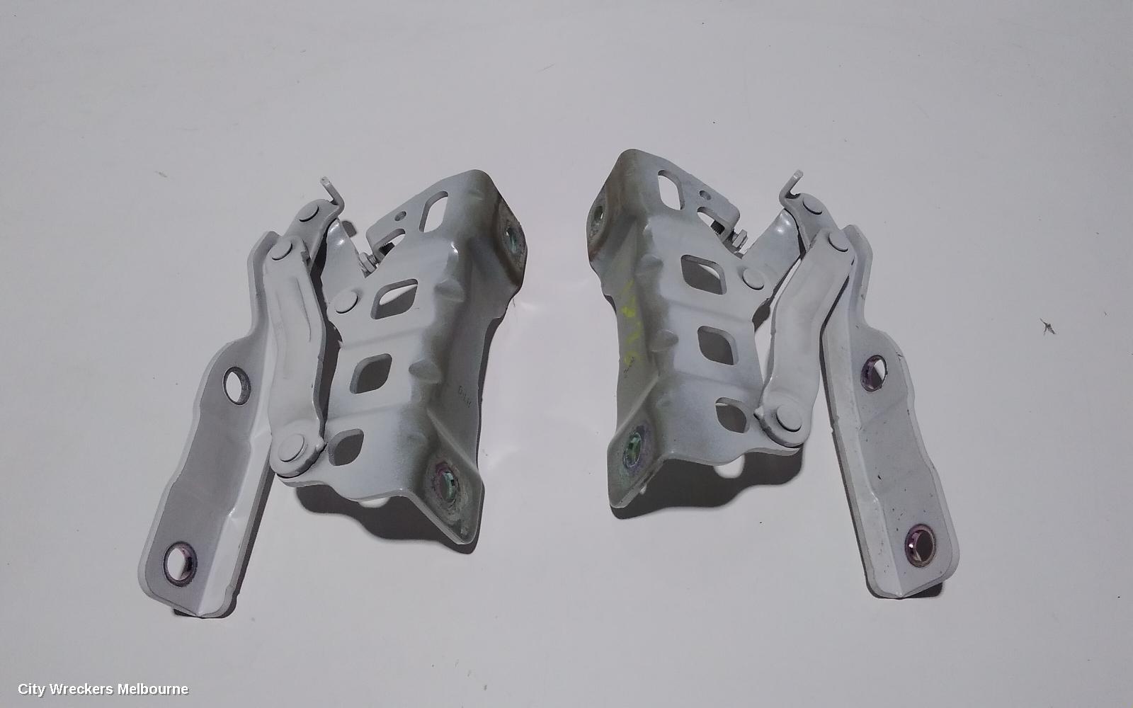 HYUNDAI TUCSON BONNET HINGE/STRUT, HINGES (PAIR), (KOREA VIN KMHJ), TL, 07/2015 - 01/2021
