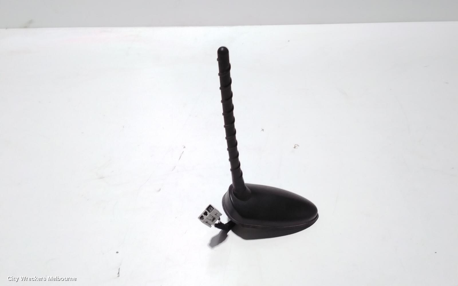 HYUNDAI I30 ANTENNA, GD, NON SUNROOF, W/ SAT NAV TYPE, 03/2012 - 02/2017