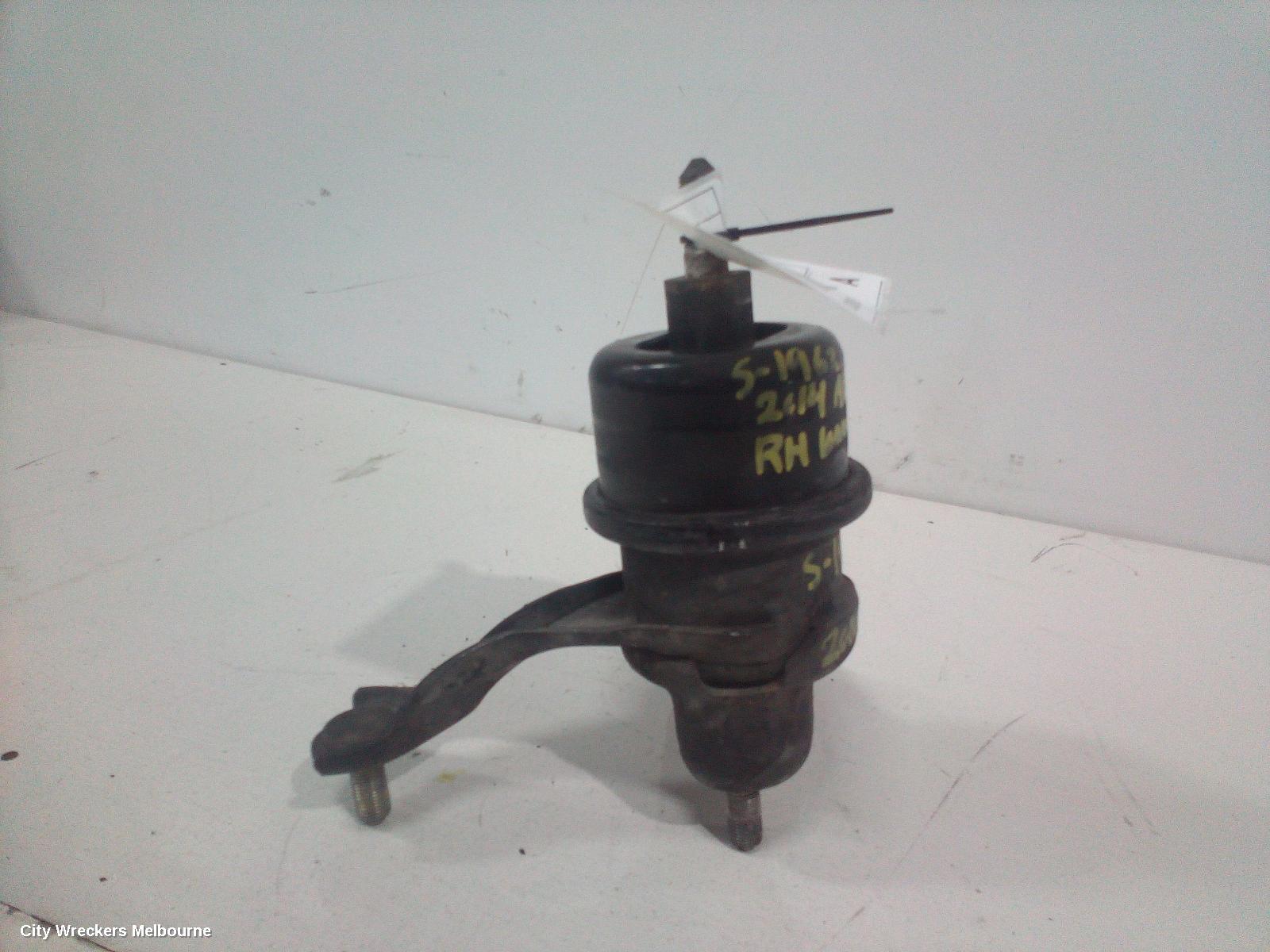 TOYOTA AURION MOUNT, GSV50R 04/2012 - 08/2017