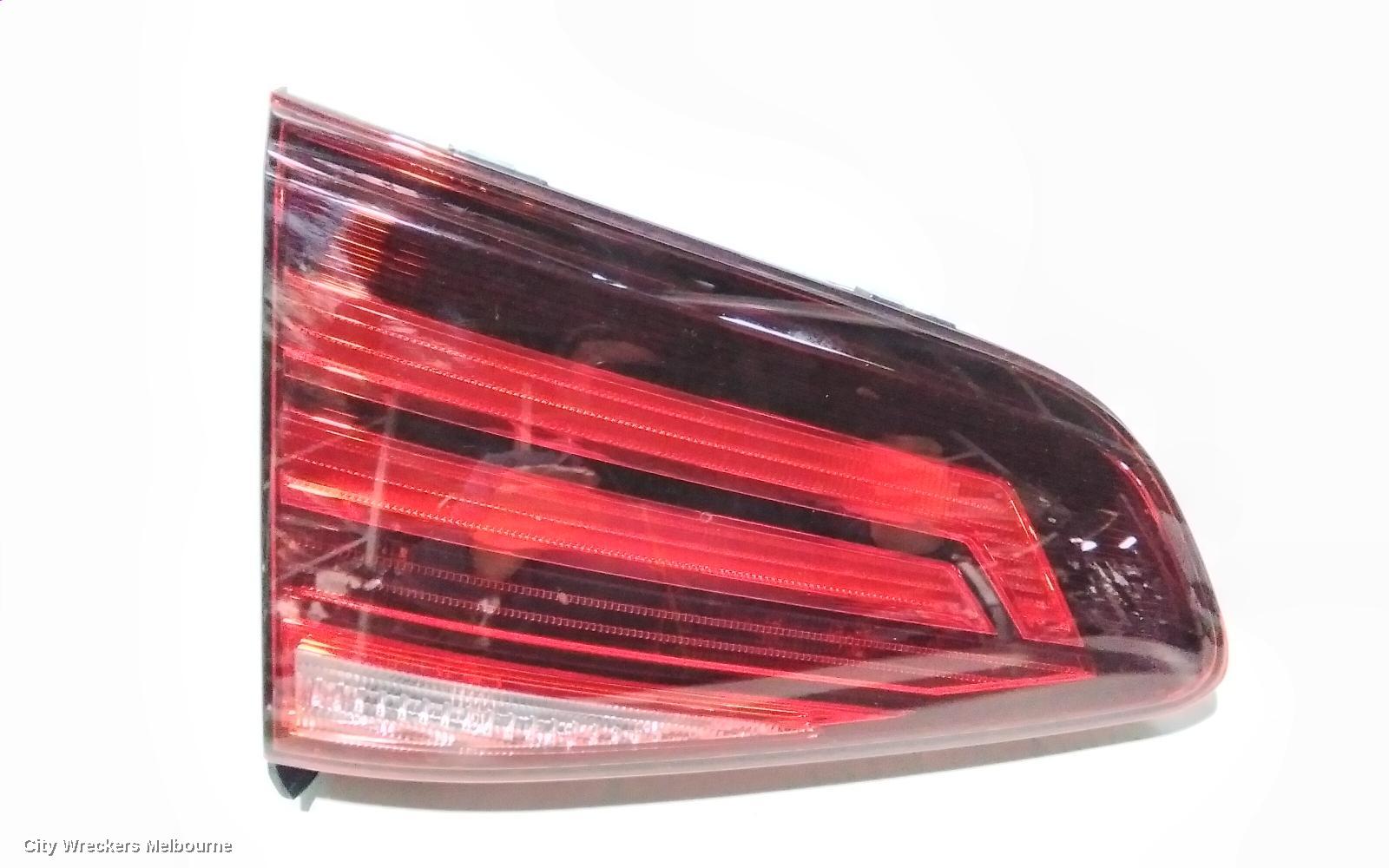 VOLKSWAGEN GOLF REAR GARNISH, TAILGATE LAMP (RH SIDE), GEN 7, HATCH, STANDARD/GTI, 03/2017 - 08/2020