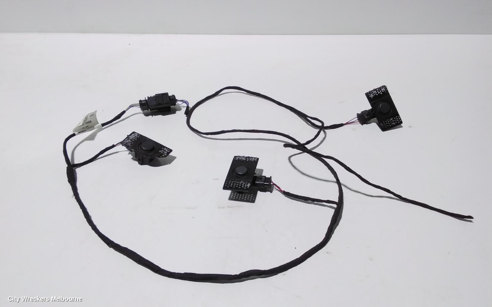 VOLKSWAGEN GOLF, GEN 7, 11/2012 - 08/2020, FRONT BAR CRUSH SENSOR SET: 87648