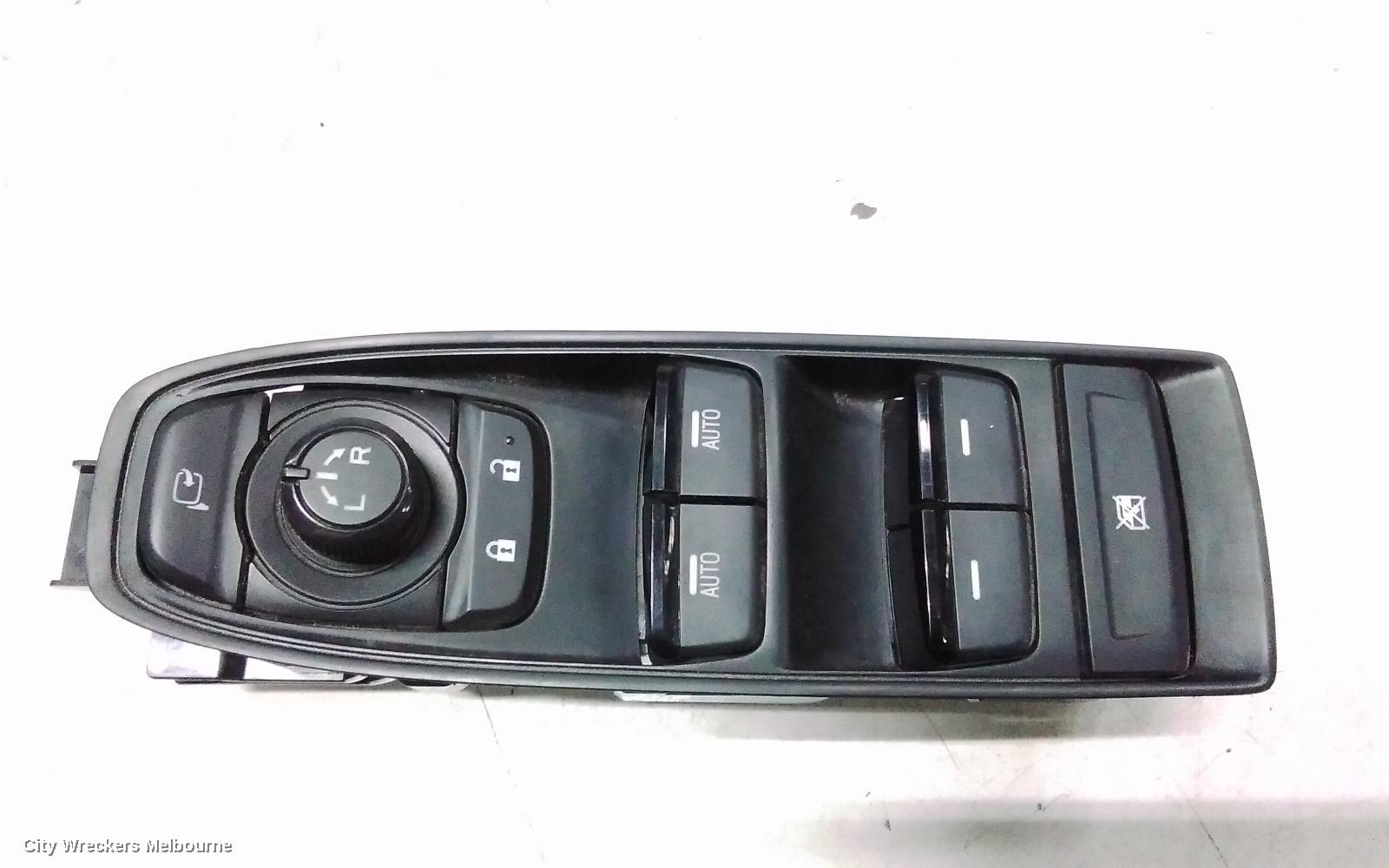 SUBARU FORESTER PWR DR WIND SWITCH, RH FRONT (MASTER SWITCH), SK, FL600, BLACK TIPS, 08/2018 - 11/2024