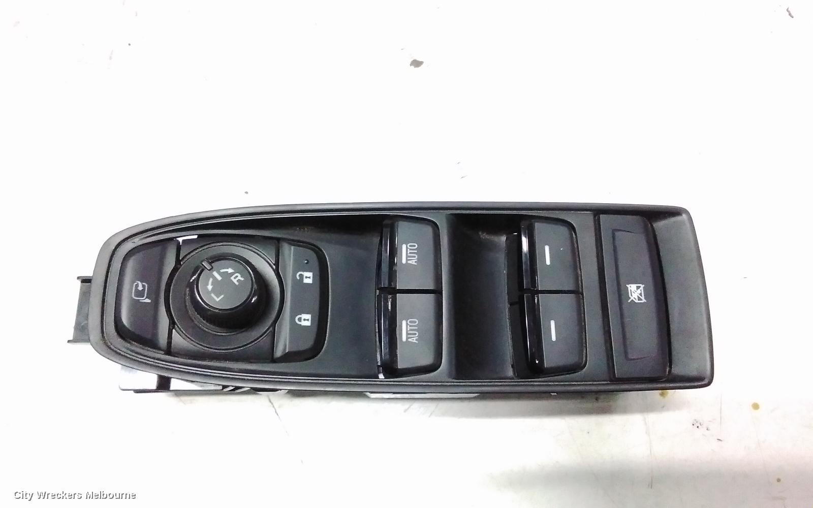 SUBARU FORESTER PWR DR WIND SWITCH, RH FRONT (MASTER SWITCH), SK, FL600, BLACK TIPS, 08/2018 - 11/2024