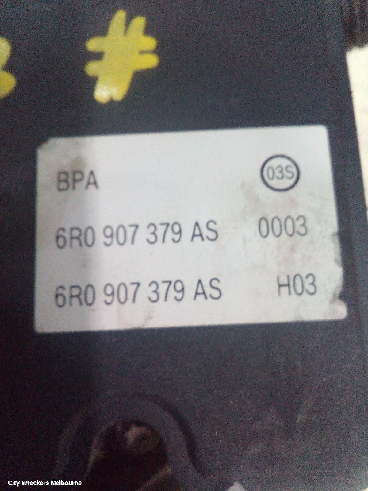 VOLKSWAGEN POLO ABS PUMP/MODULATOR, 6R, P/N 6R0614517AJ, 05/2010 - 09/2017