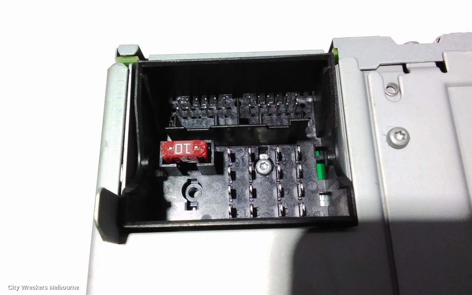VOLKSWAGEN POLO RADIO/CD/DVD/SAT/TV, SINGLE DISC CD PLAYER (RCD310), 6R, 05/2010 - 09/2017