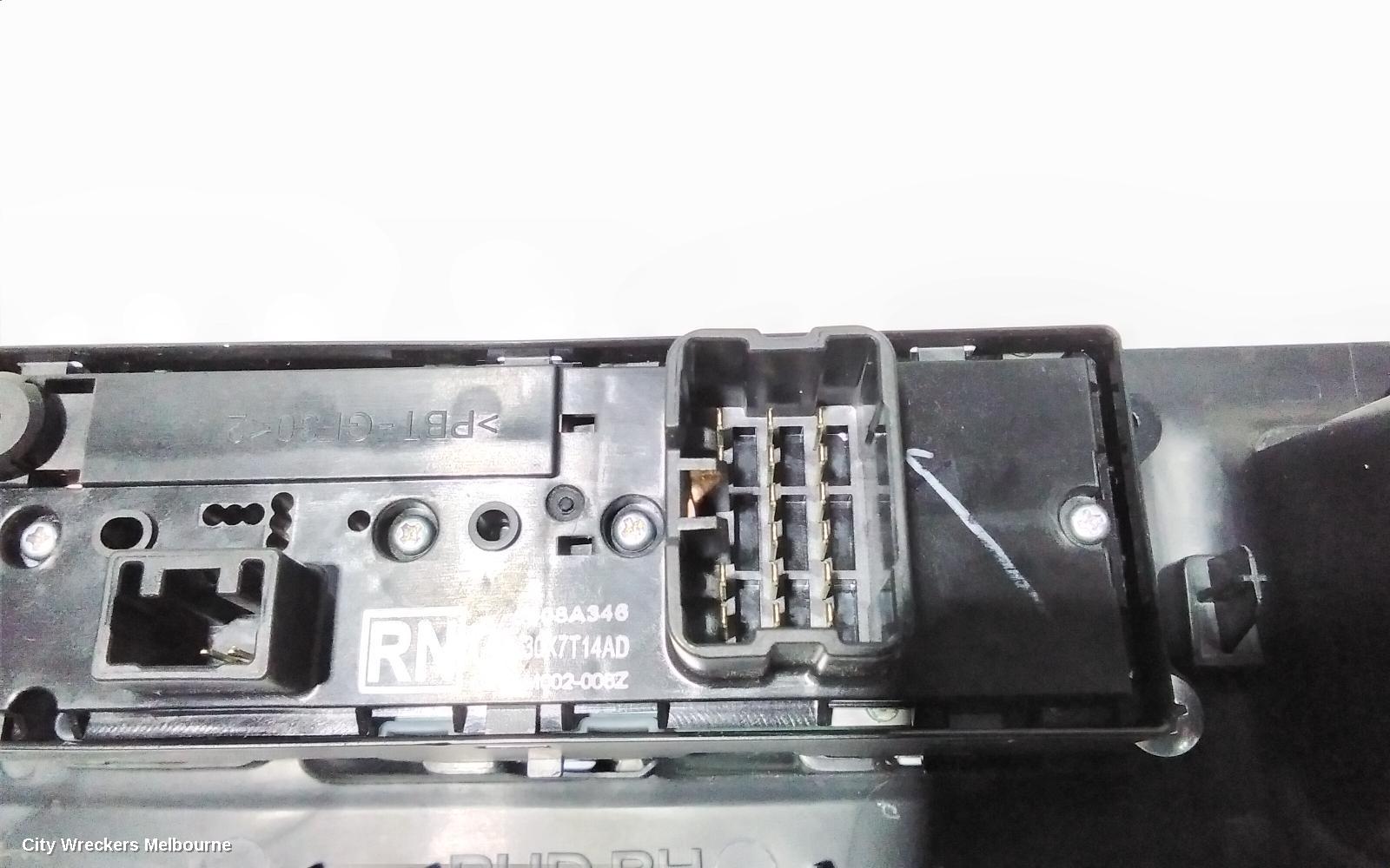MITSUBISHI OUTLANDER PWR DR WIND SWITCH, RH FRONT (MASTER SWITCH), ZK, 04/2015 - 03/2018