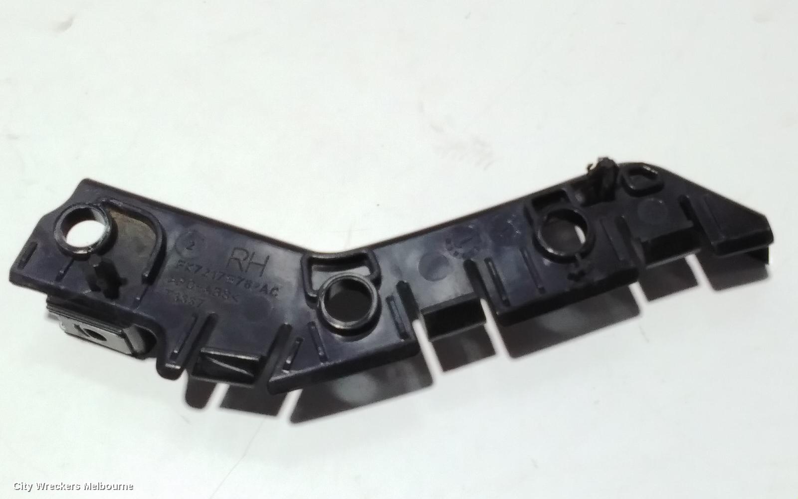 LAND ROVER DISCOVERY SPORT, L550, 01/2015 ONWARDS, RHF BAR RETAINER / BRACKET: 87787