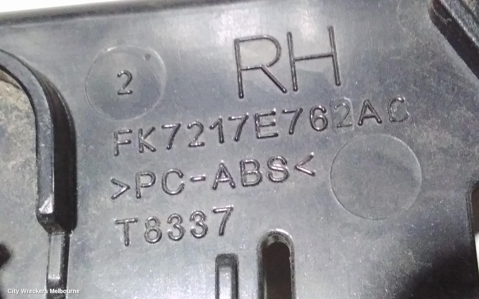 LAND ROVER DISCOVERY SPORT, L550, 01/2015 ONWARDS, RHF BAR RETAINER / BRACKET: 87787
