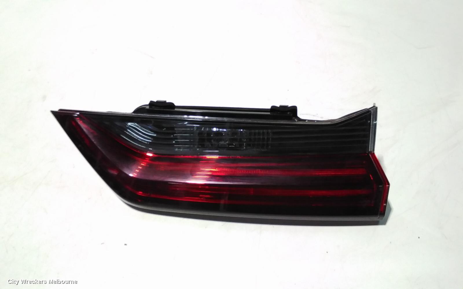 HONDA CRV REAR GARNISH, TAILGATE LAMP (RH SIDE), W/ BLACK INSERT TYPE, RW, 07/2019 ONWARDS
