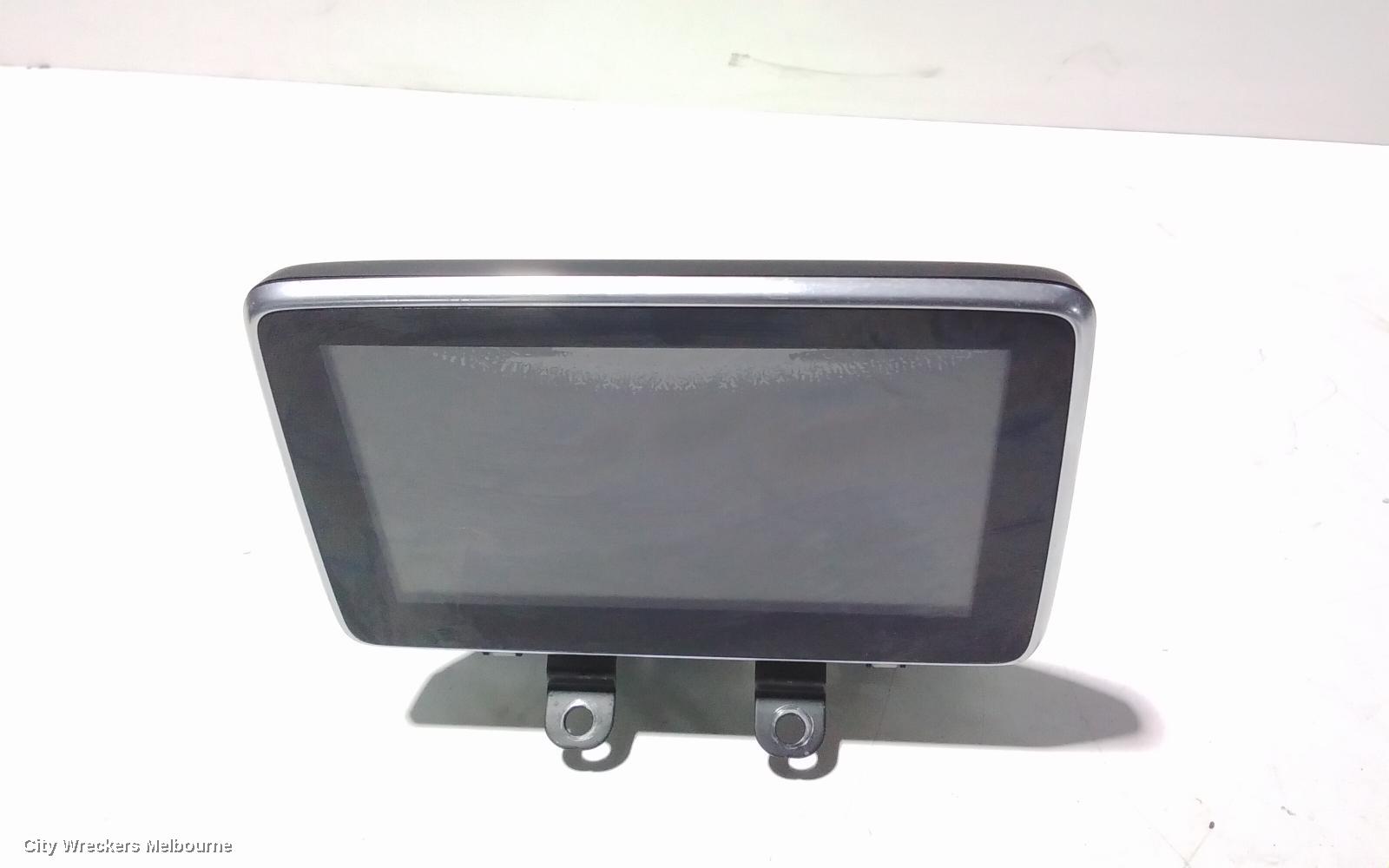 MAZDA CX3 RADIO/CD/DVD/SAT/TV, DISPLAY UNIT, 7IN TOUCHSCREEN, DK, 03/2015 - 02/2022
