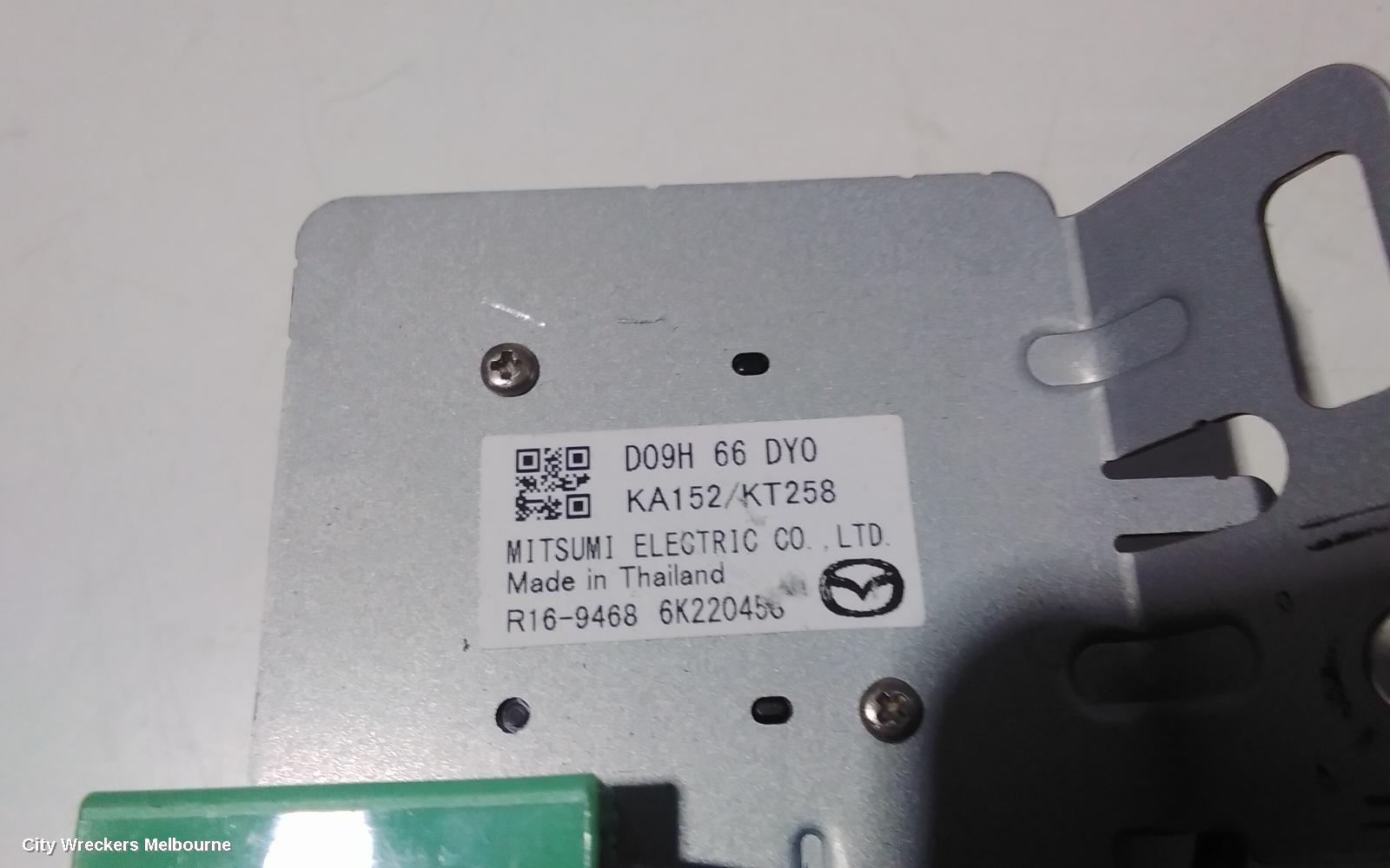 MAZDA CX3 RADIO/CD/DVD/SAT/TV, DISPLAY UNIT, 7IN TOUCHSCREEN, DK, 03/2015 - 02/2022