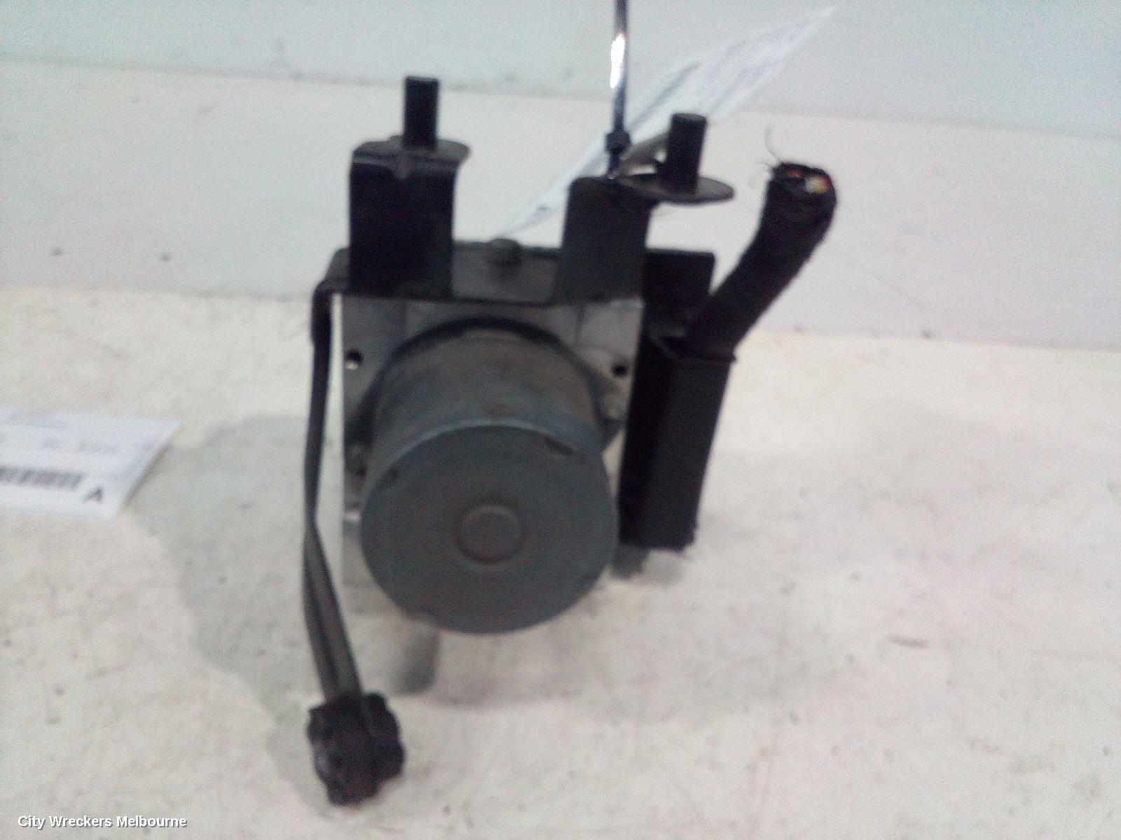 BMW 5 SERIES ABS PUMP/MODULATOR, E60, ON MODULE P/N 34516783360, ON ALLOY P/N 0265250217 P/N 34516774679, 10/2003 - 04/2010