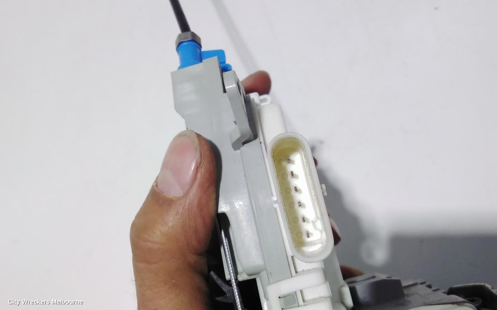 AUDI Q3 DOOR/BOOT/GATE LOCK, RIGHT REAR DOOR LOCK, 8U, P/N 8K0839016H, 11/2014 - 12/2018