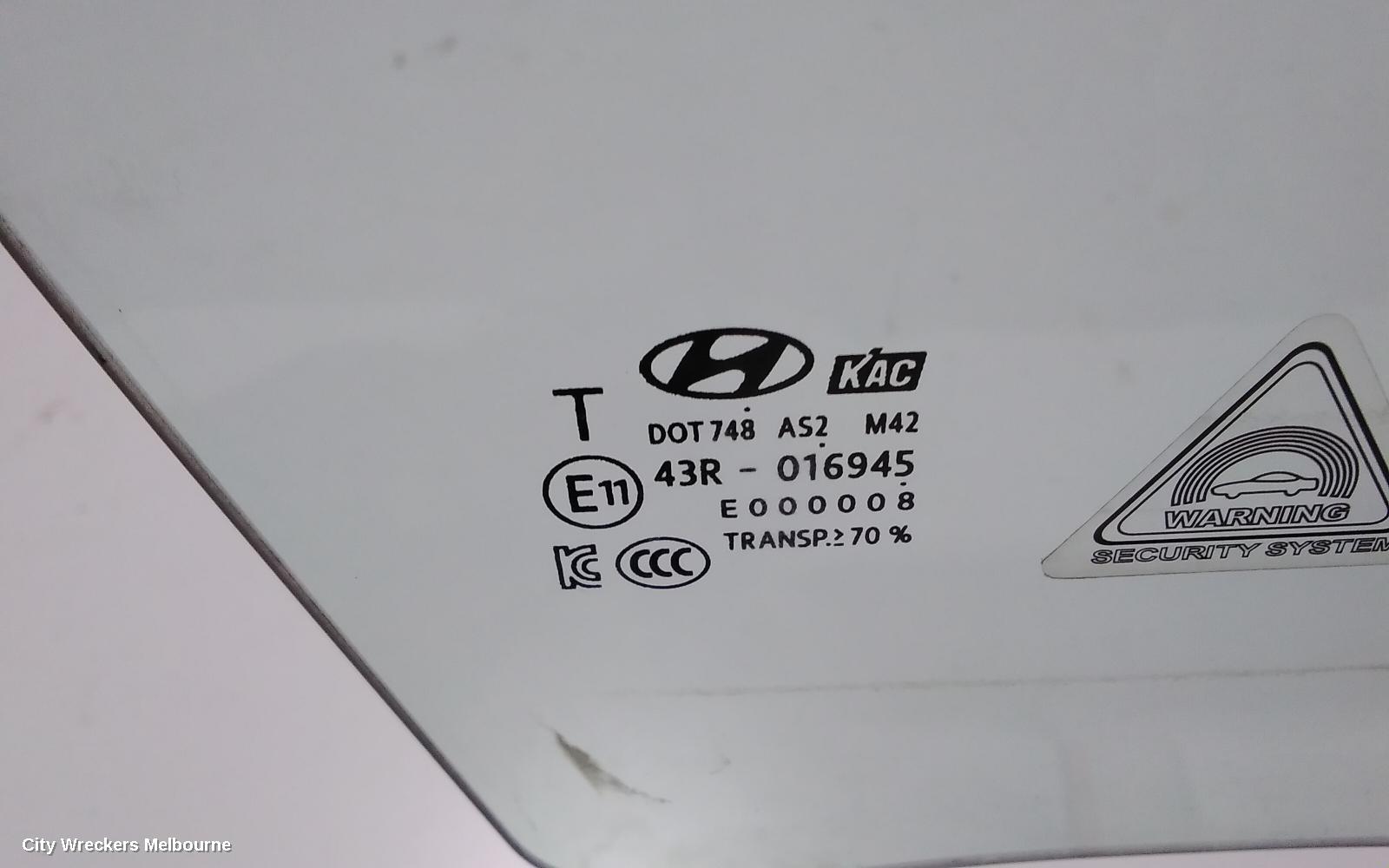 HYUNDAI I30 RIGHT FRONT DOOR WINDOW, PD, HATCH, 03/2017 ONWARDS