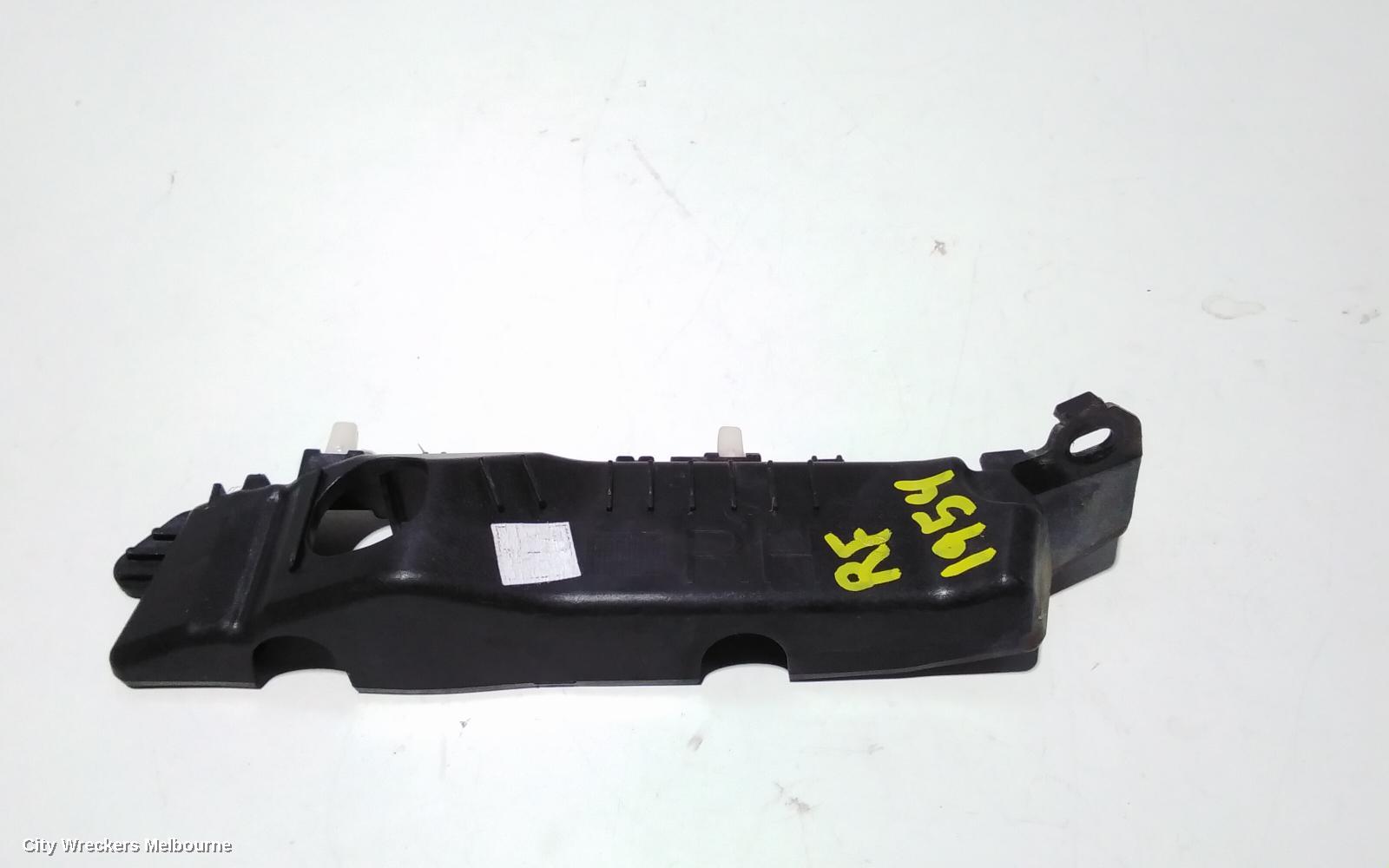 HYUNDAI I30, PD, HATCH, 03/2017 ONWARDS, RHF BAR SLIDER : 87945