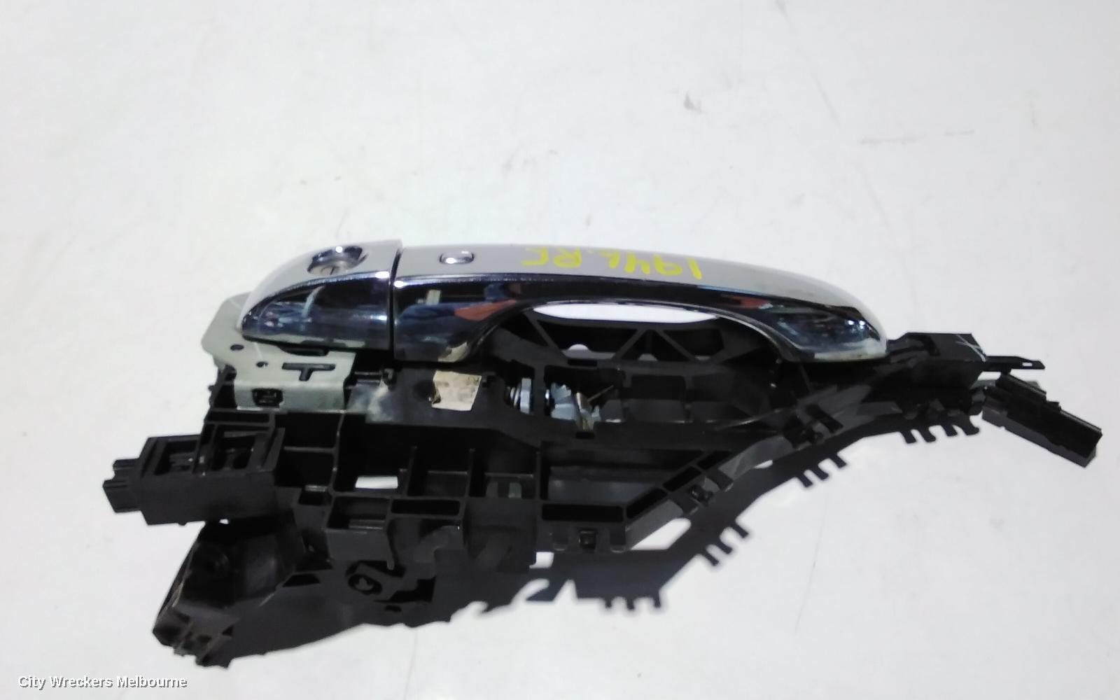 CHRYSLER 300C DOOR HANDLE, OUTER, RH FRONT, LX2, 07/2012 - 12/2014