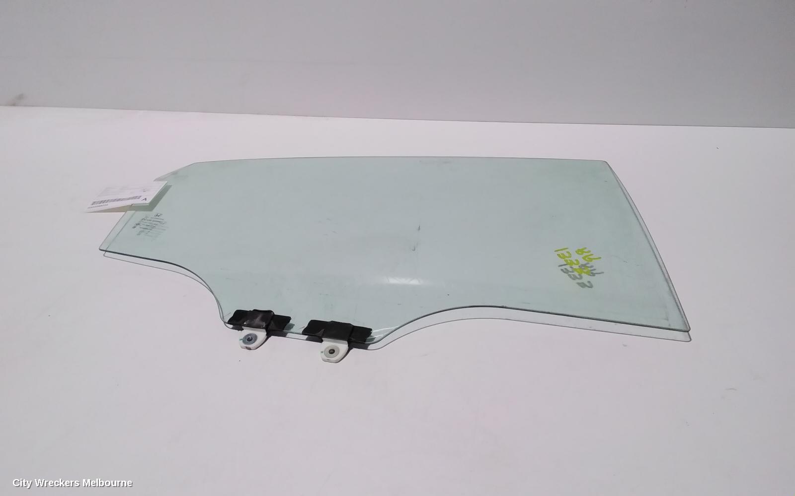 HONDA CIVIC RIGHT REAR DOOR WINDOW, 10TH GEN, HATCH, 05/2016 ONWARDS