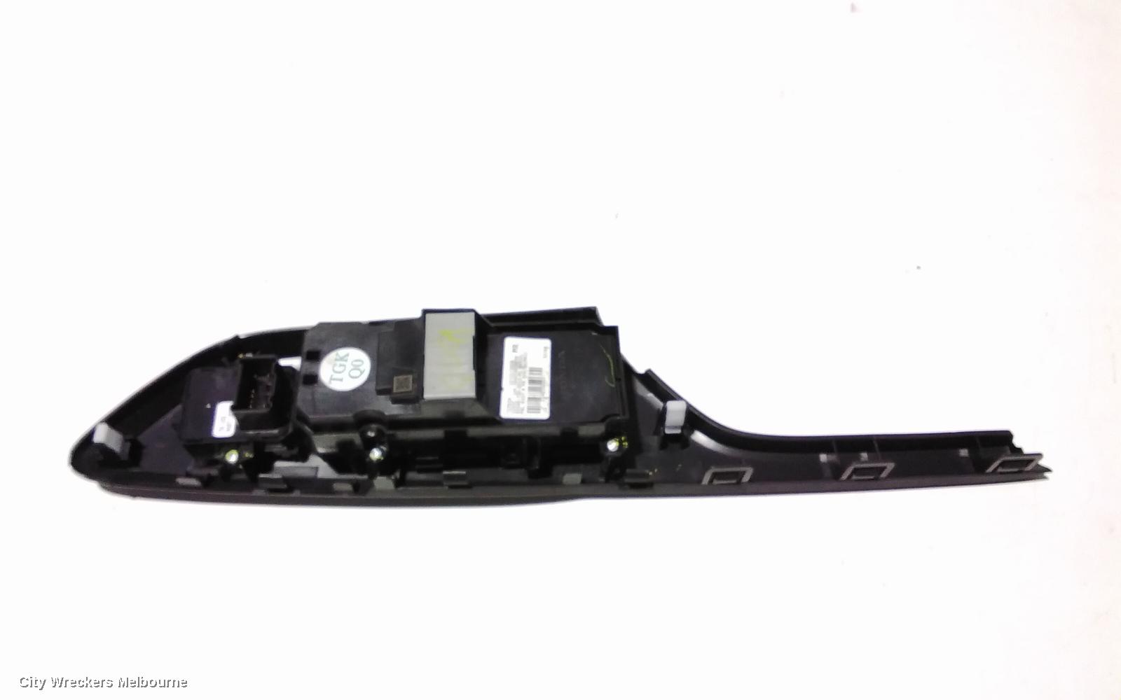 HONDA CIVIC PWR DR WIND SWITCH, RH FRONT (MASTER SWITCH), HATCH, AUTO FOLD TYPE, 10TH GEN, 05/2016 - 08/2021