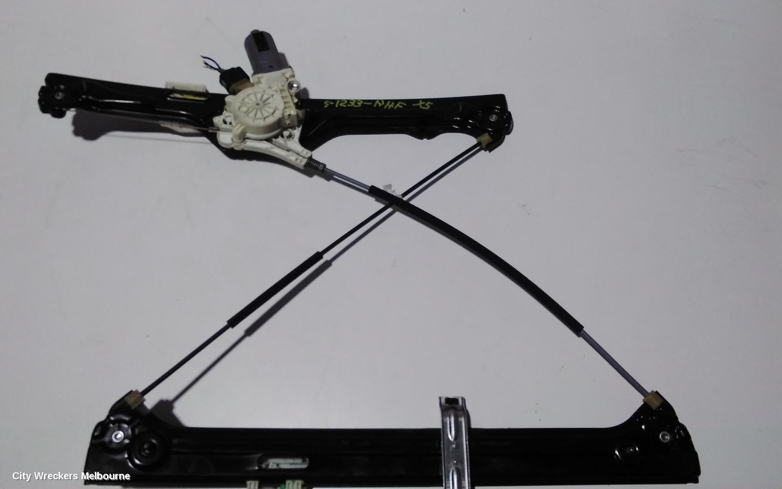 BMW X5 RIGHT FRONT WINDOW REG/MOTOR, E70, POWER, 03/2007 - 08/2013