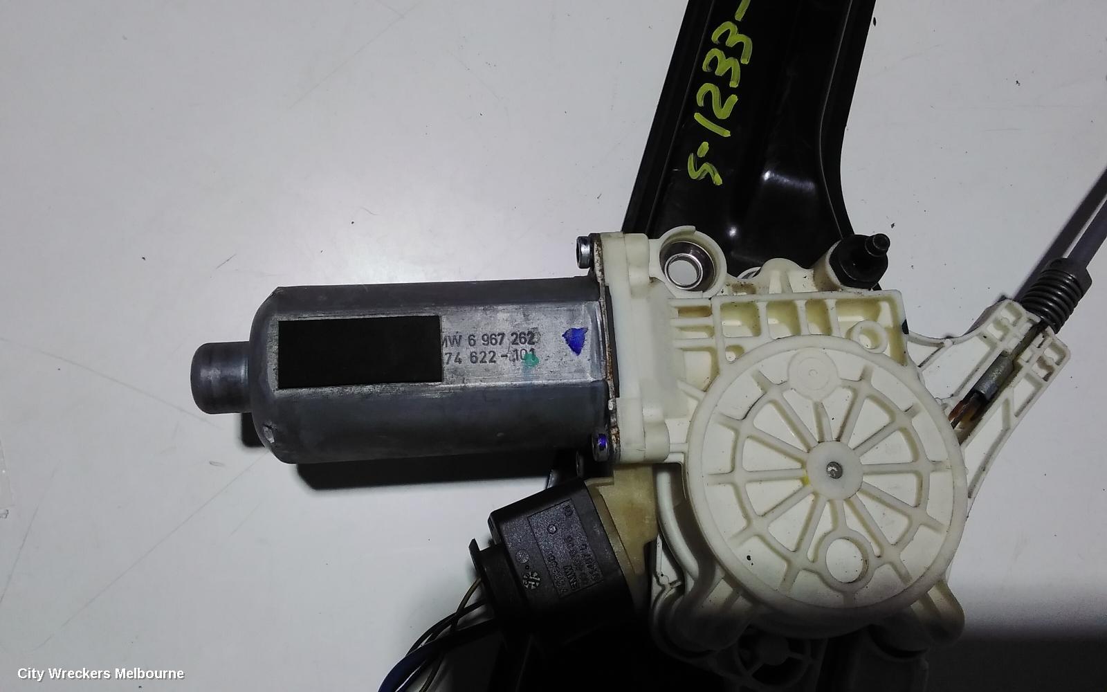 BMW X5 RIGHT FRONT WINDOW REG/MOTOR, E70, POWER, 03/2007 - 08/2013