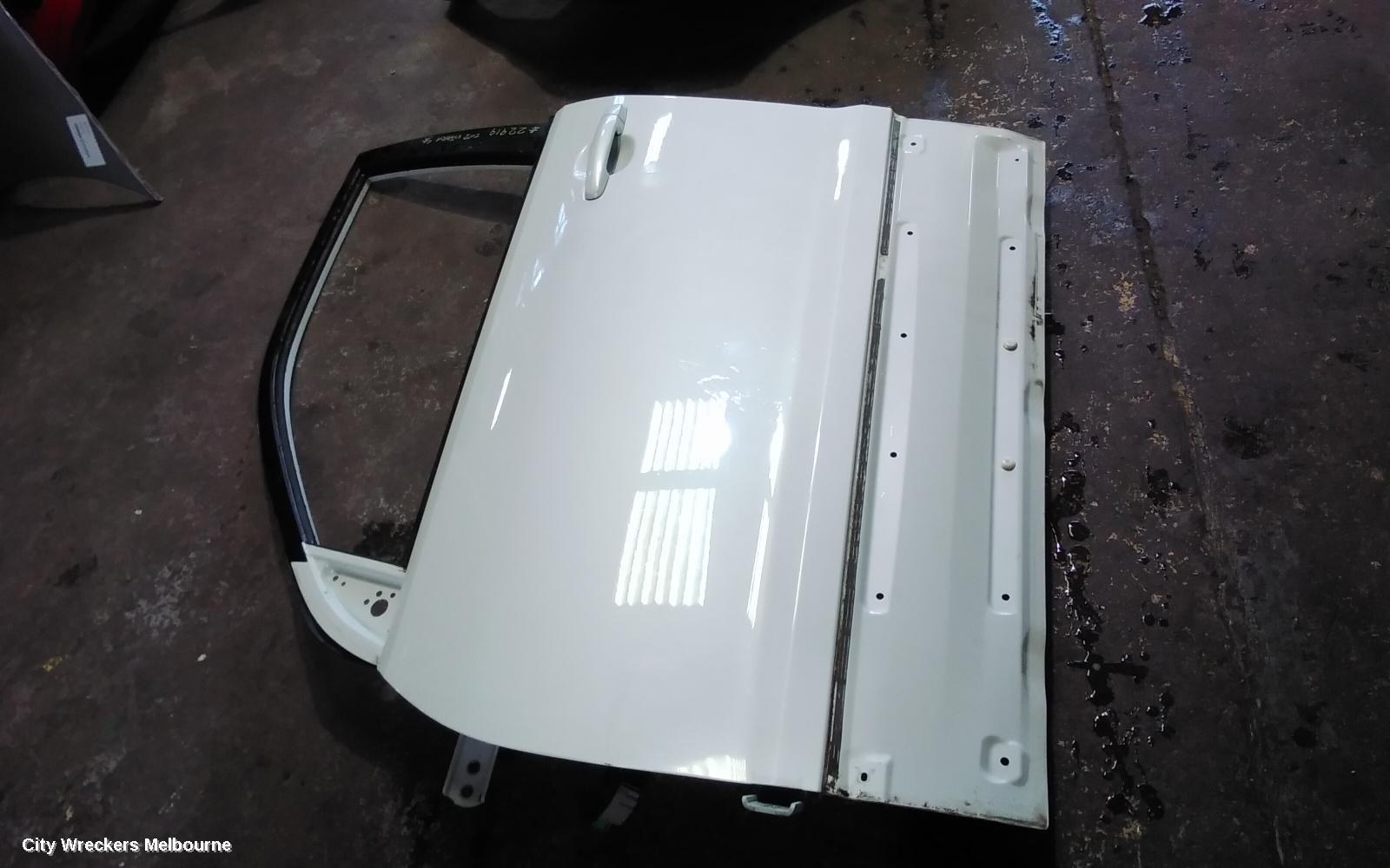 SUZUKI VITARA LEFT FRONT DOOR, GRAND VITARA, JB-JT, 5DR WAGON, 04/2005 - 12/2018