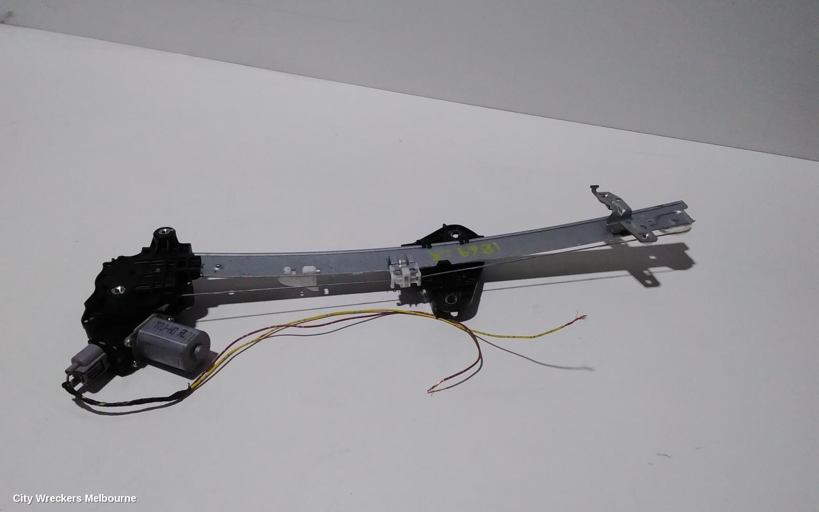 HONDA HRV LEFT REAR WND REG/MOTOR, RU5, VTI/VTI-S, 2 PIN, 12/2014 ONWARDS