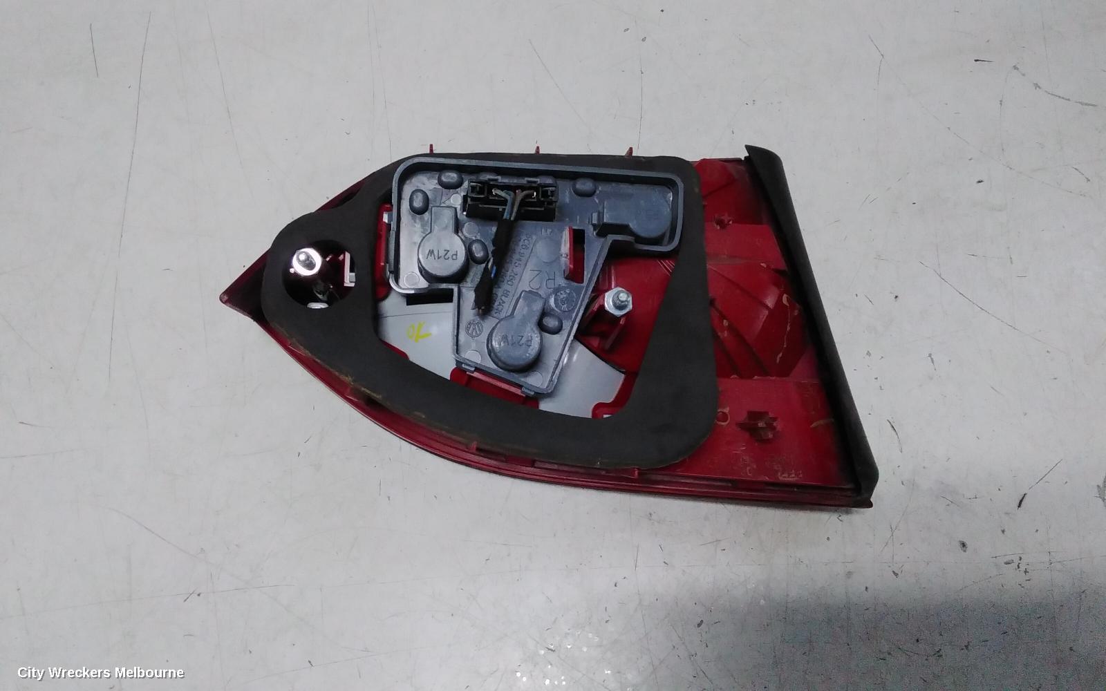 VOLKSWAGEN JETTA REAR GARNISH, BOOTLID LAMP (RH SIDE), 1B, 02/2011 - 10/2014