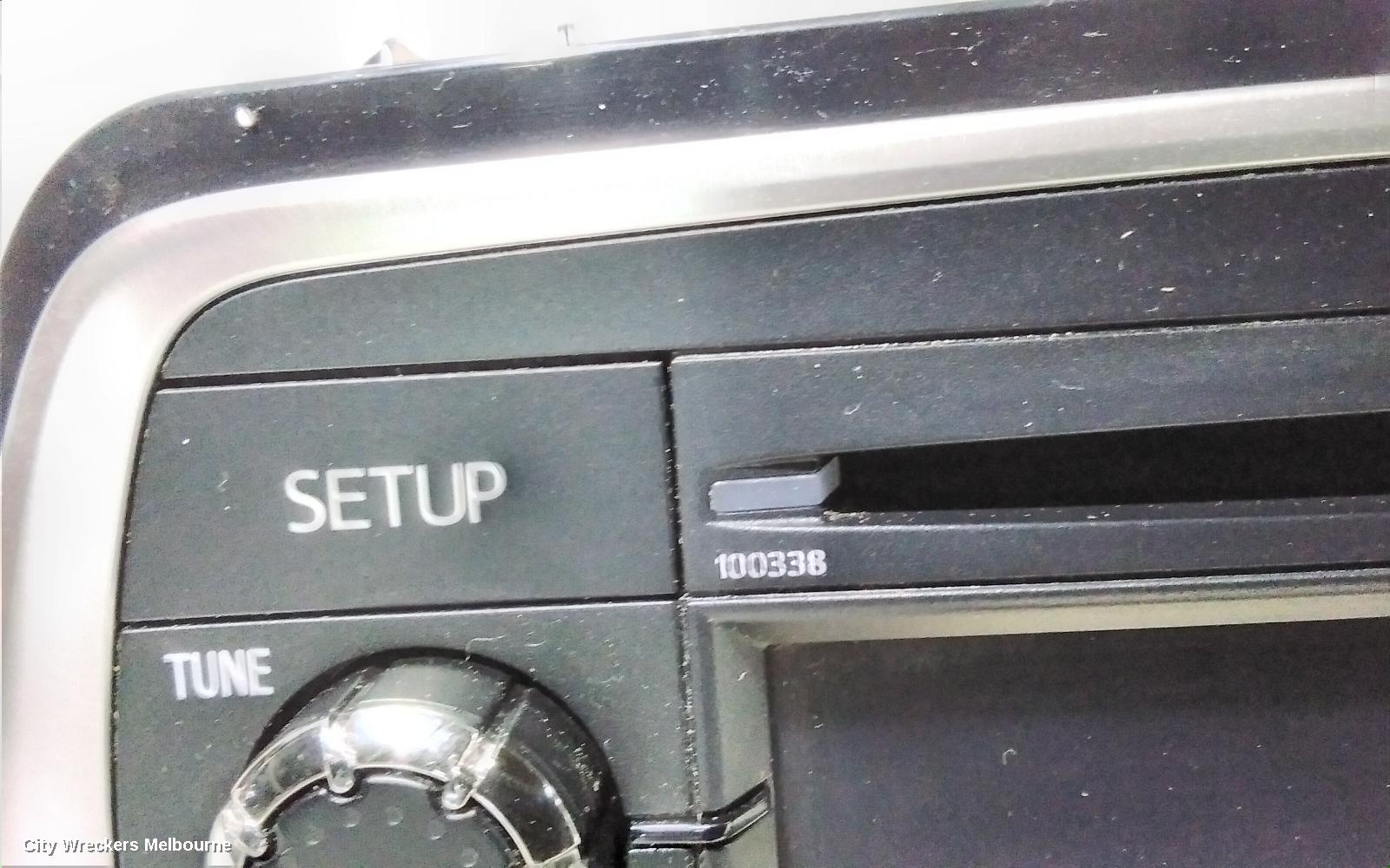 TOYOTA YARIS RADIO/CD/DVD/SAT/TV, SINGLE DISC CD PLAYER (P/N ON FACE 100338), NCP13#, 08/2011 - 12/2019