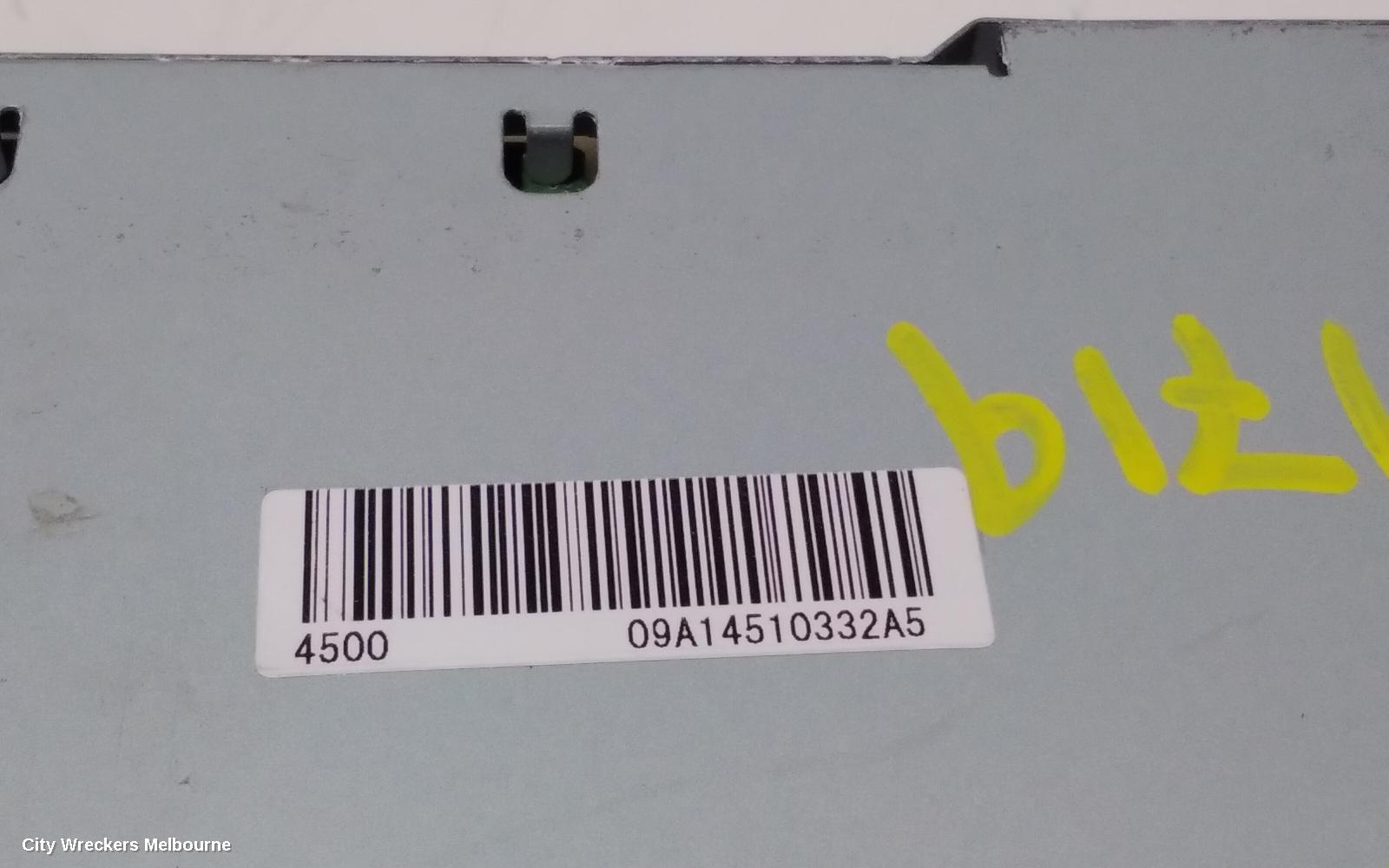 TOYOTA YARIS RADIO/CD/DVD/SAT/TV, SINGLE DISC CD PLAYER (P/N ON FACE 100338), NCP13#, 08/2011 - 12/2019