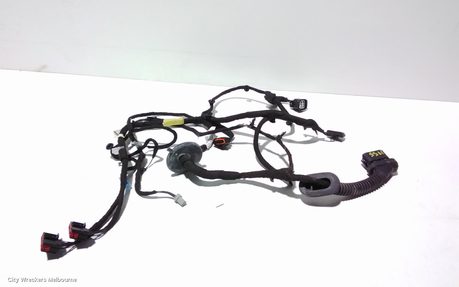 LAND ROVER DISCOVERY SPORT, L550, 01/2015 ONWARDS, RHR DOOR WIRING LOOM : 88220