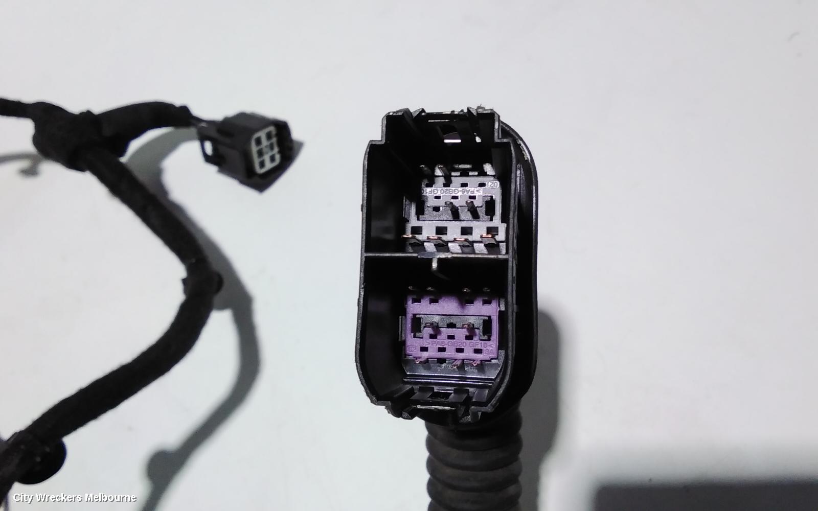 LAND ROVER DISCOVERY SPORT, L550, 01/2015 ONWARDS, RHR DOOR WIRING LOOM : 88220