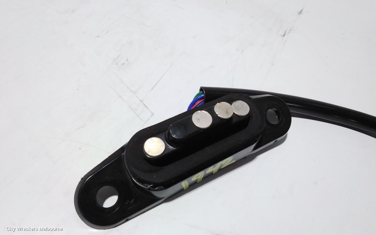 TOYOTA HIACE DOOR/BOOT/GATE LOCK, RIGHT REAR DOOR LOCK, 300 SERIES, 04/2019 ONWARDS
