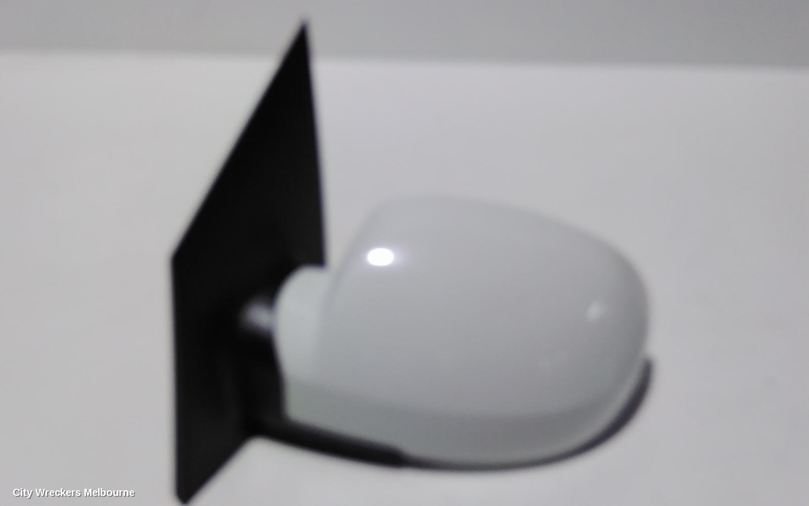 HYUNDAI GETZ LEFT DOOR MIRROR, TB, 3DR/5DR HATCH, POWER, COLOUR CODED, 09/2002 - 09/2011