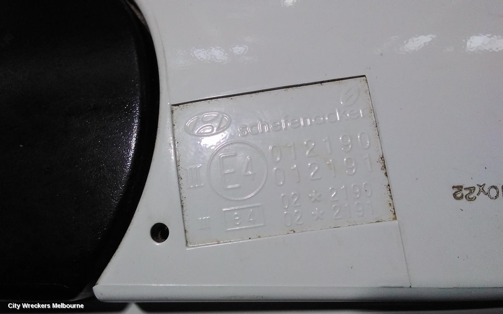 HYUNDAI GETZ LEFT DOOR MIRROR, TB, 3DR/5DR HATCH, POWER, COLOUR CODED, 09/2002 - 09/2011