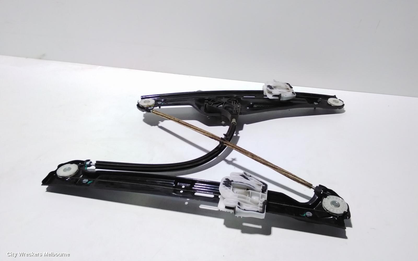 BMW X3 RIGHT FRONT WINDOW REG/MOTOR, F35, 03/2011 - 07/2017