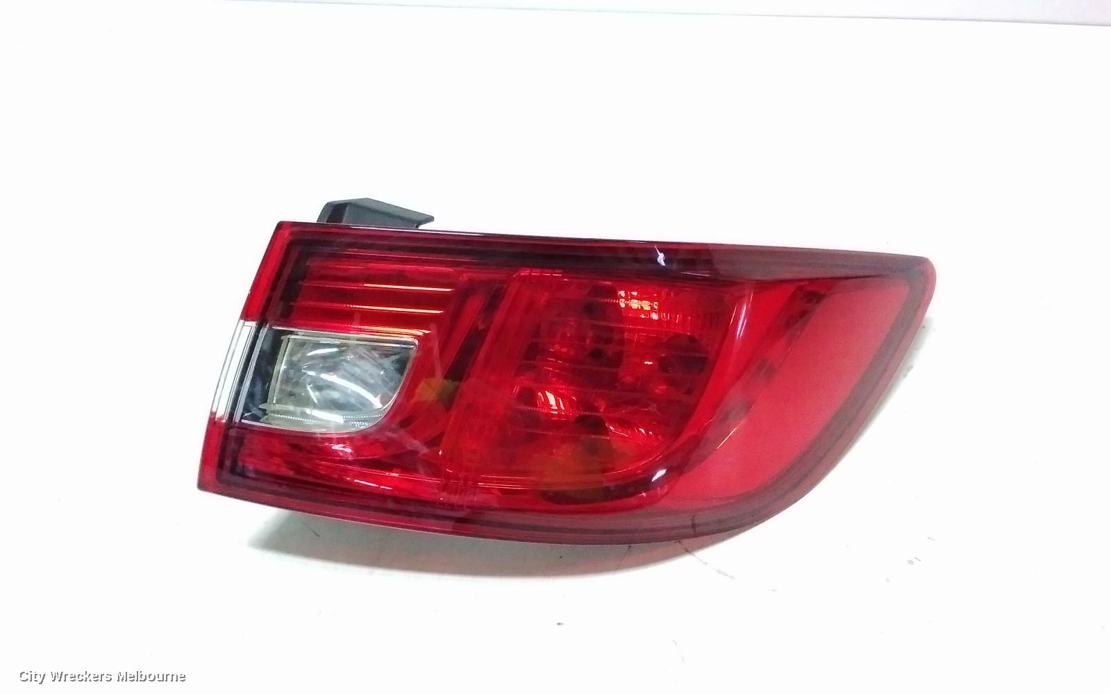 RENAULT CLIO RIGHT TAILLIGHT, X98, 09/2013 - 07/2016