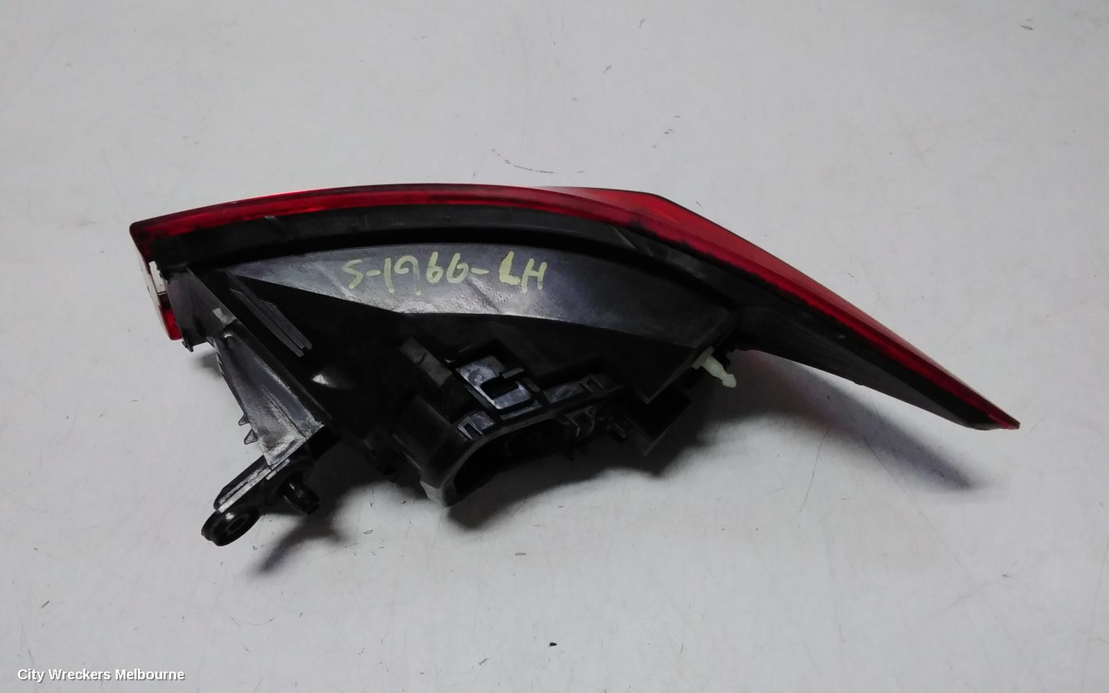 RENAULT CLIO LEFT TAILLIGHT, X98, 09/2013 - 07/2016