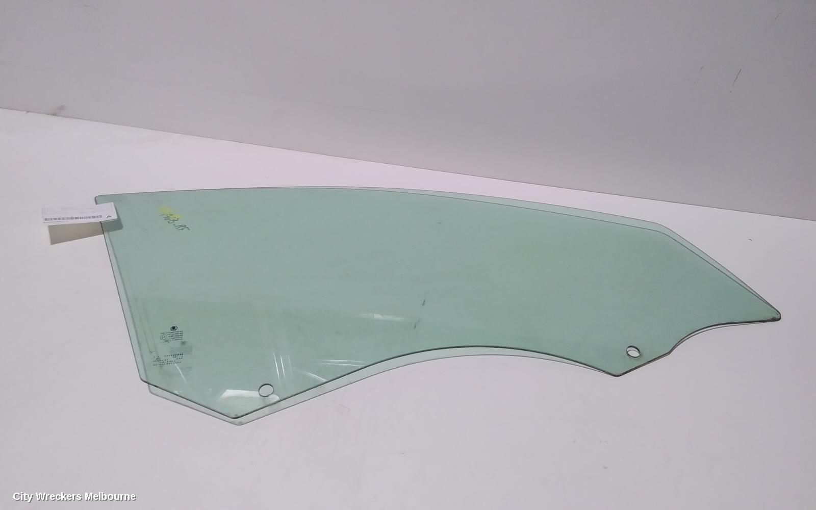 SKODA OCTAVIA RIGHT FRONT DOOR WINDOW, NE, 09/2013 - 09/2020